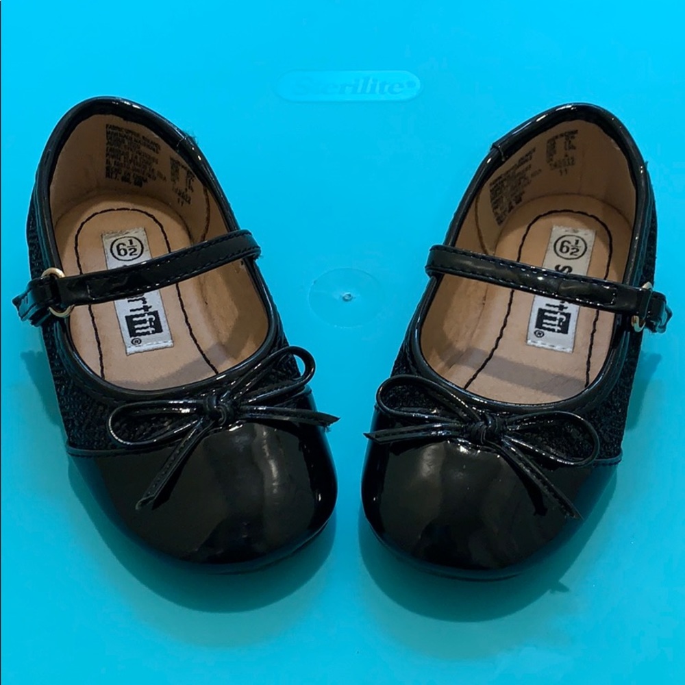 Toddler dress shoes- Size 6 1-/2